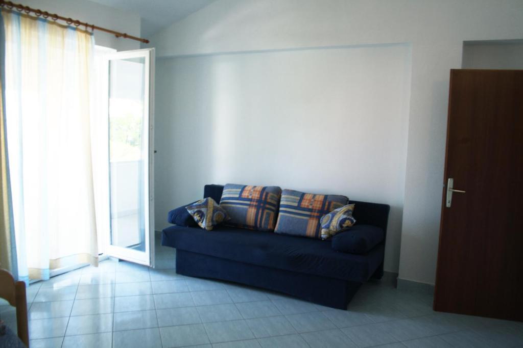 Apartments Leo เพทรอซาเน ภายนอก รูปภาพ